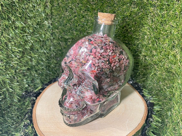 Tête de mort, Skull, Crâne rempli de pépites en pierre naturelle Rhodonite