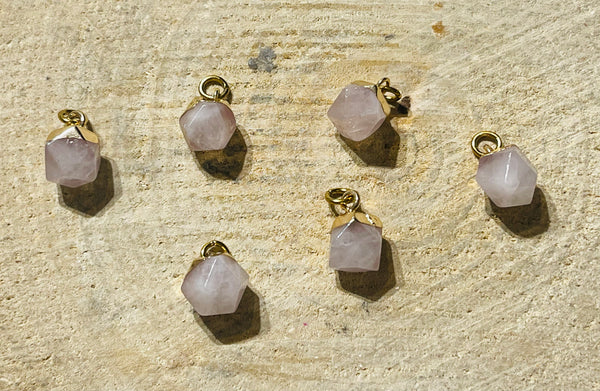 Pendentif en Quartz rose à facette - les bijoux de Thea
