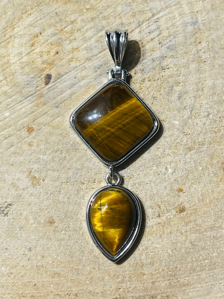 Pendentif articulé en Œil de tigre - les bijoux de Thea 