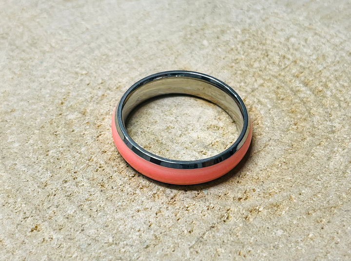 Bague phosphorescente rose en Acier, taille 66 - Les bijoux de Théa