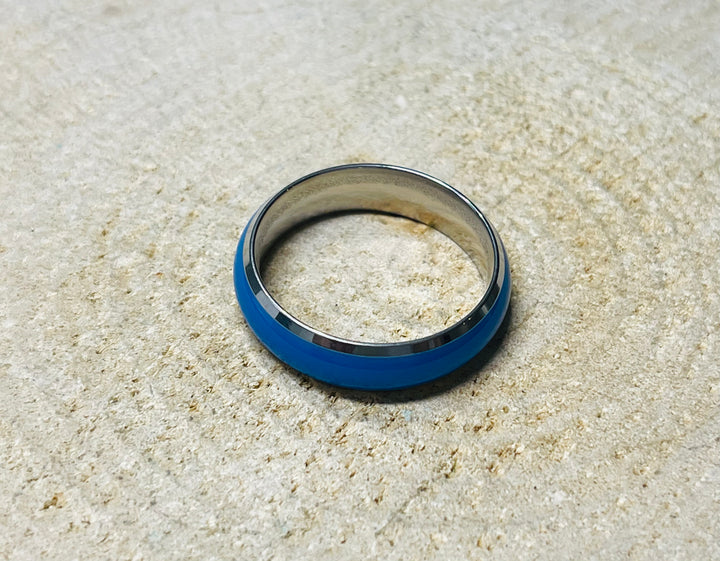 Bague phosphorescente bleue en Acier, taille 64 - Les bijoux de Théa