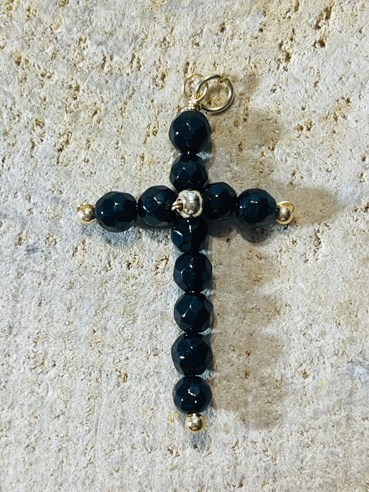 Pendentifs Croix en pierre naturelle Améthyste, Apatite, Howlite, Onyx et Œil de tigre au choix  - les bijoux de Thea 