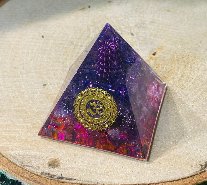 Orgonite avec Amethyste et OM (21) - les bijoux de Thea 