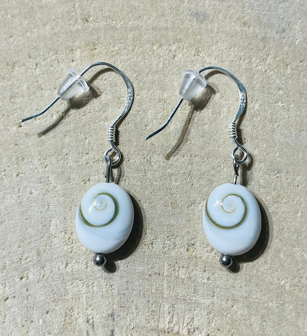 Paire de Boucles d’oreilles en Argent 925 et en Oeil de Sainte Lucie / Shiva ovale - les bijoux de Thea - les bijoux de Thea 