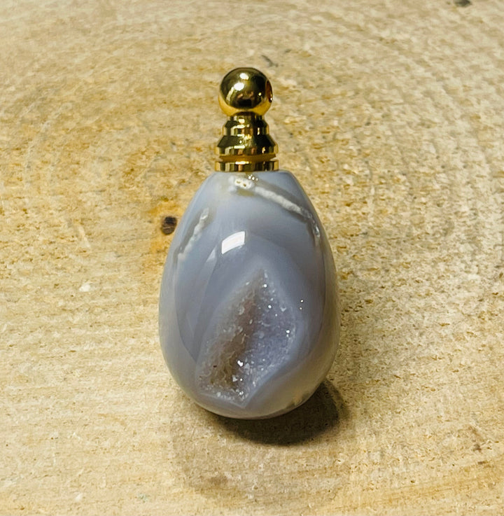 Magnifique Pendentif Bouteille de parfum en Agate druzy - Les bijoux de Théa