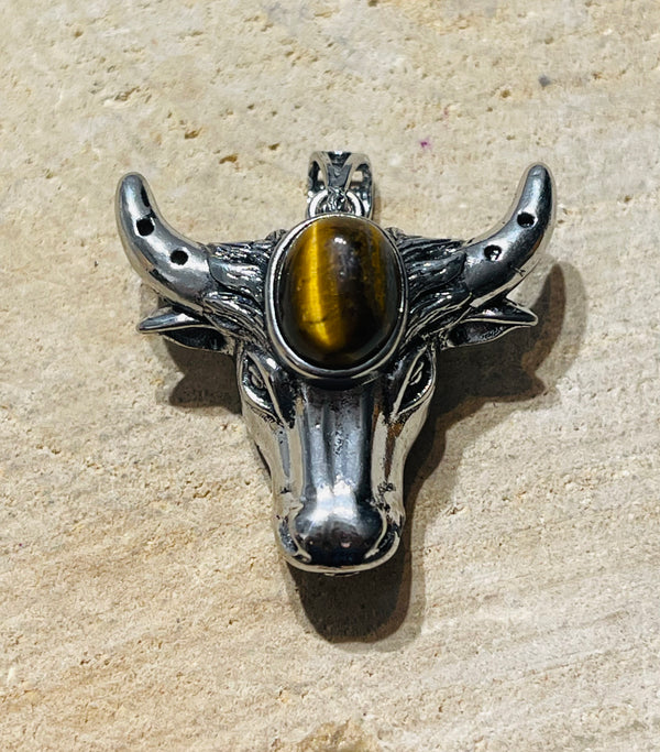 Pendentif tête de taureau en Œil de tigre - les bijoux de Thea 