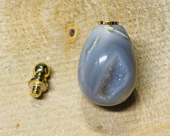 Magnifique Pendentif Bouteille de parfum en Agate druzy - Les bijoux de Théa