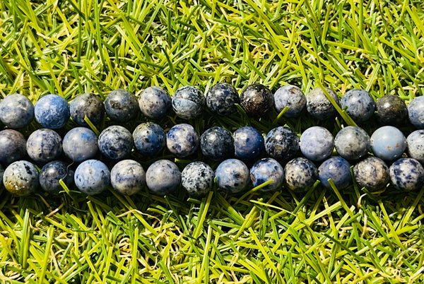 Perles naturelles en Dumortiérite en 6 mm - les bijoux de Thea 