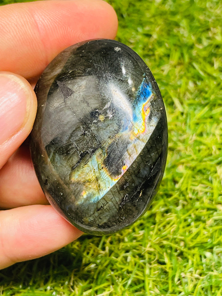 Gros cabochon en Labradorite (2) - les bijoux de Thea 