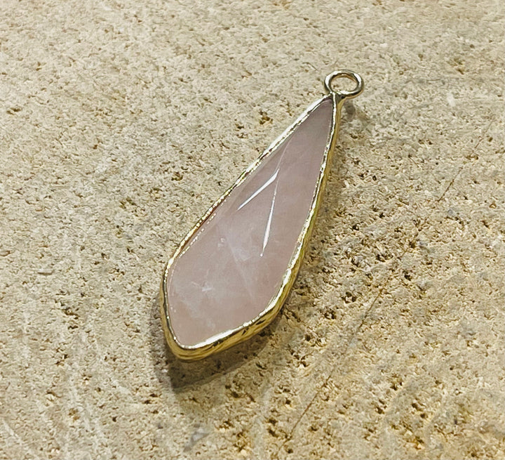 Pendentif / Breloque en Quartz rose - Les bijoux de Théa