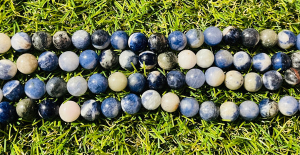 Perles naturelles en Sodalite blanche et bleue en 8 mm