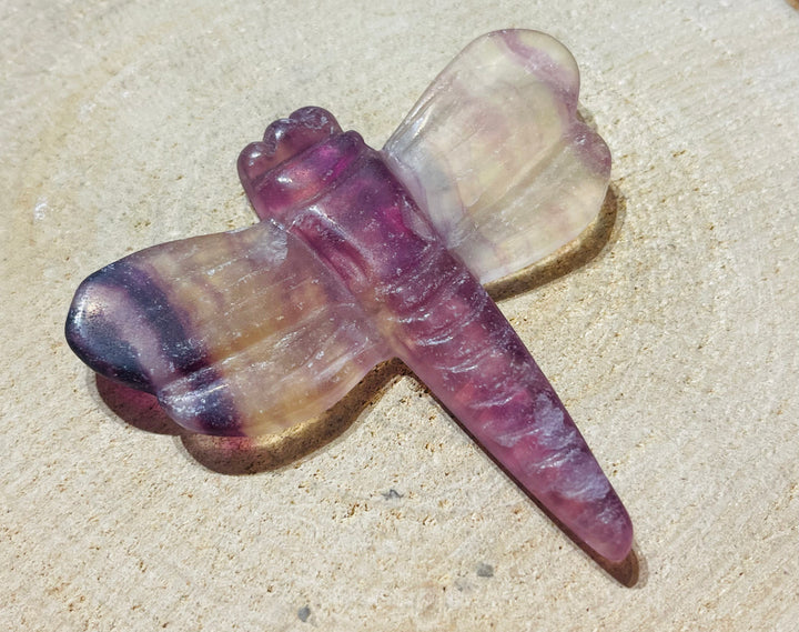 Magnifique Libellule en Fluorite violette - les bijoux de Thea 