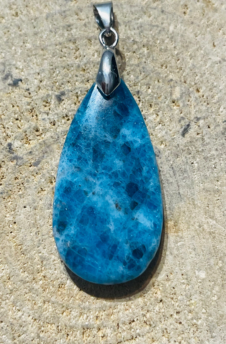 Pendentif cabochon en Apatite au choix - les bijoux de Thea