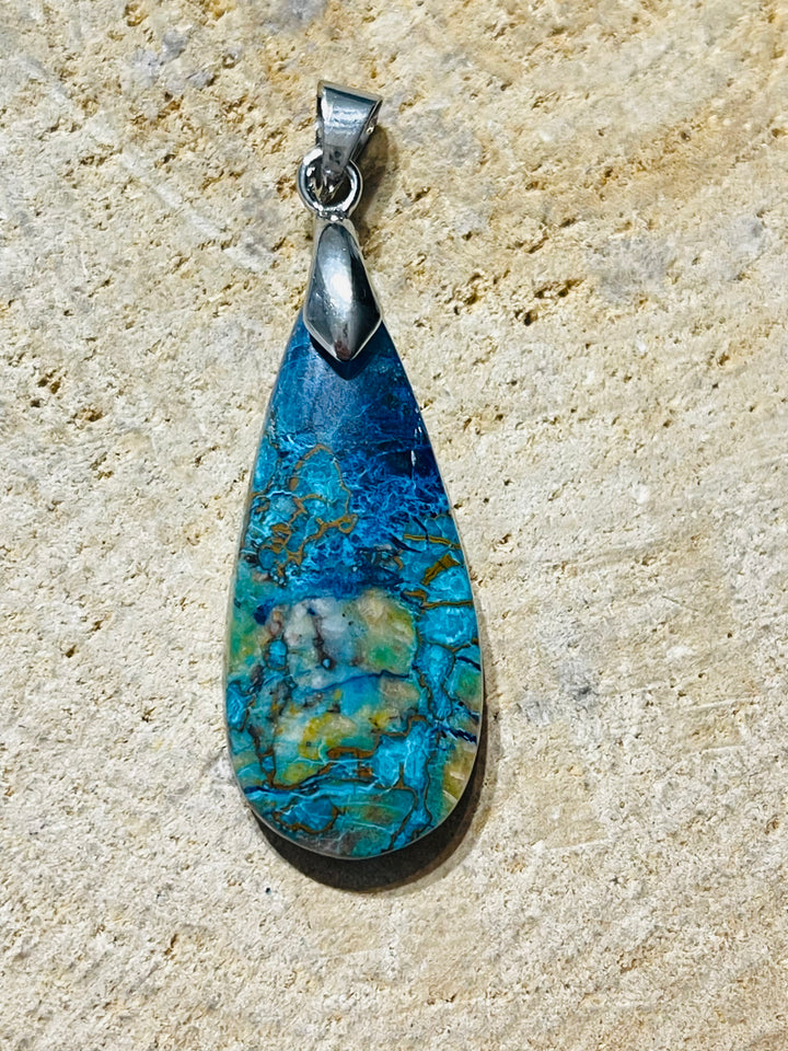 Pendentifs en Shattuckite au choix - les bijoux de Thea 