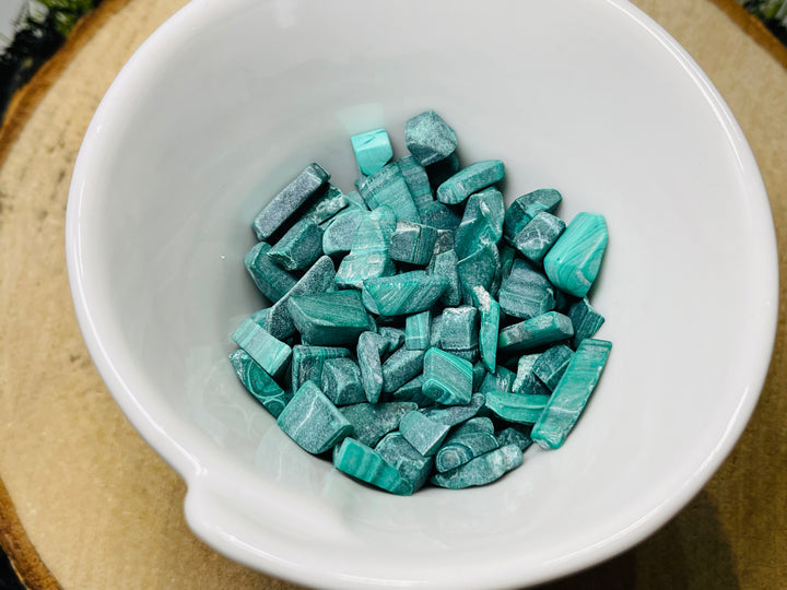 Chips / pépites naturelles en Malachite non percées en 5-15 mm (50 grs) - Les bijoux de Théa