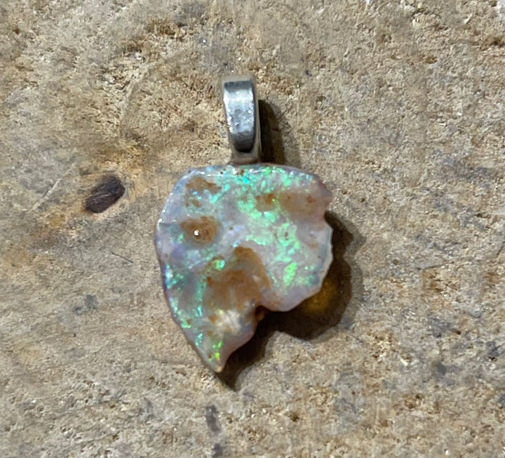 Pendentif en Opale brute d’Australie (3) - les bijoux de Thea 
