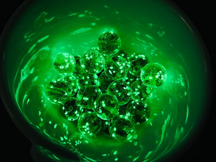 Perles Lumineuses en verre vert foncé avec paillettes dorées en 12 mm pour bracelet