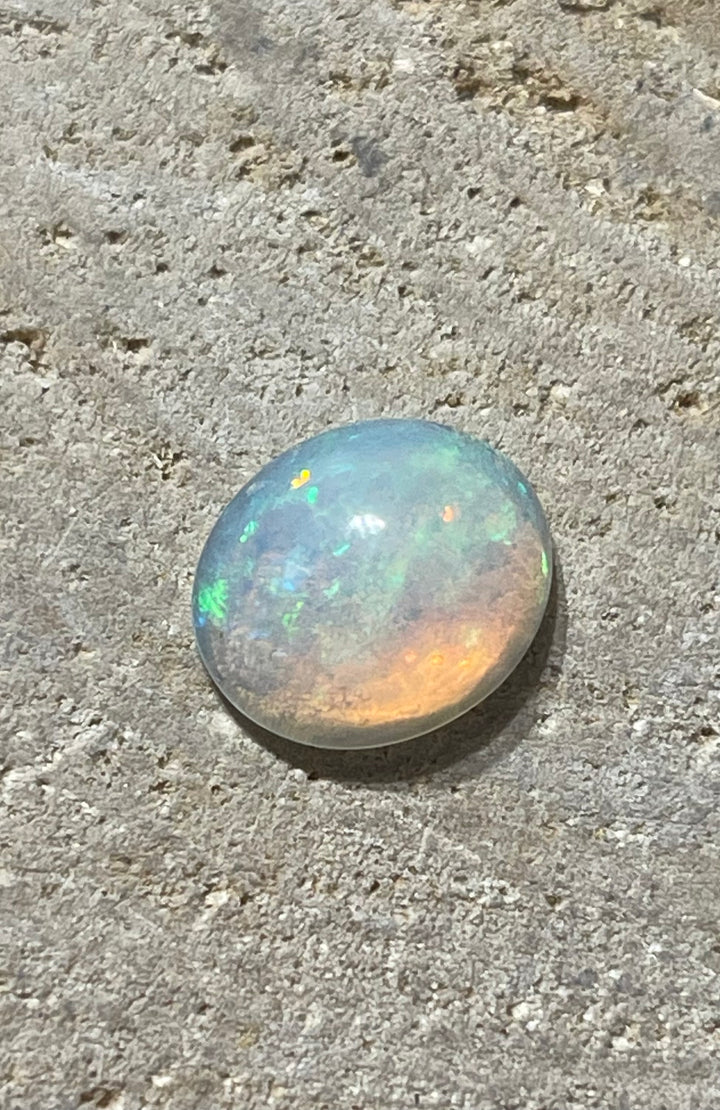Opale Welo d’Ethiopie cabochon - les bijoux de Thea