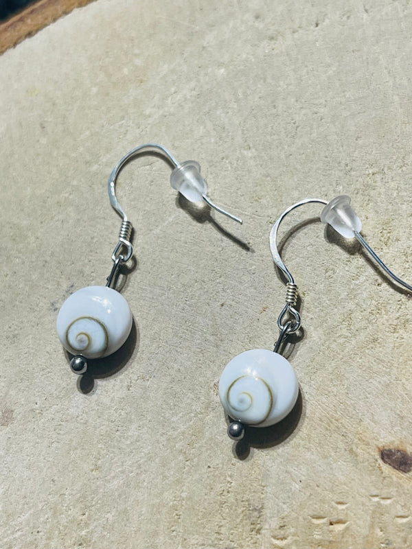 Paire de Boucles d’oreilles en Argent 925 et en Oeil de Sainte Lucie / Shiva - les bijoux de Thea 