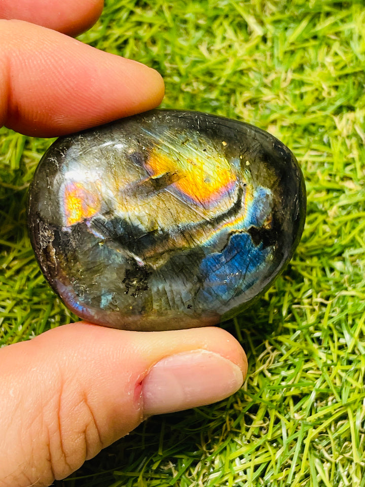 Gros cabochon en Labradorite (1) - les bijoux de Thea 