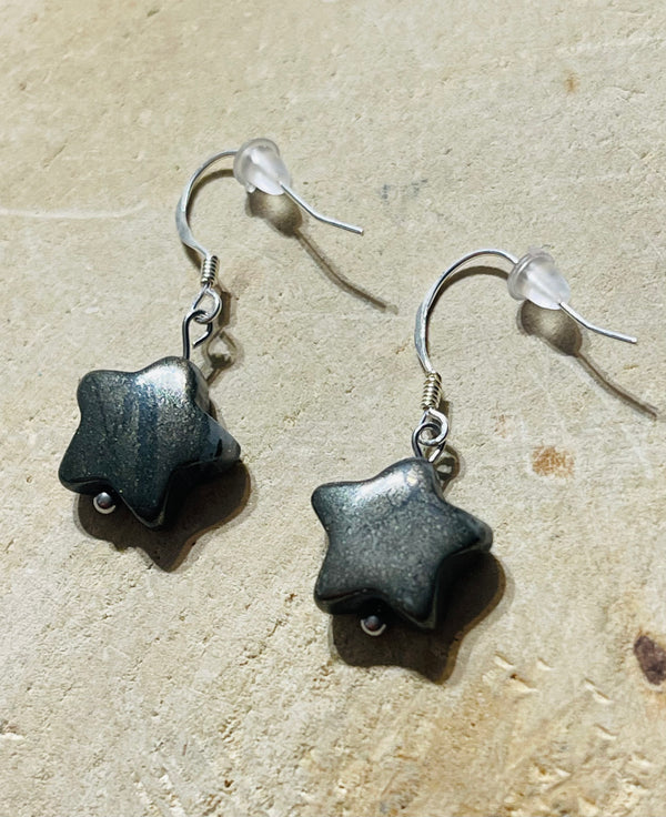 Paire de boucles d’oreilles Etoile en Argent 925 et Pyrite - les bijoux de Thea