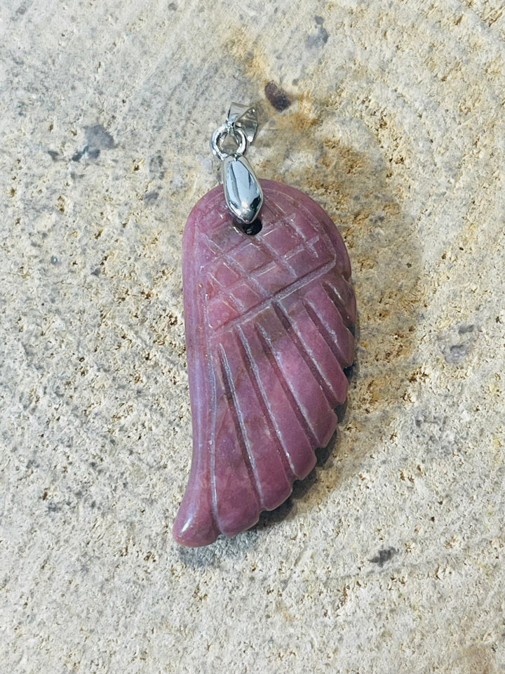 Pendentif Aile d’ange en Rhodonite - les bijoux de Thea