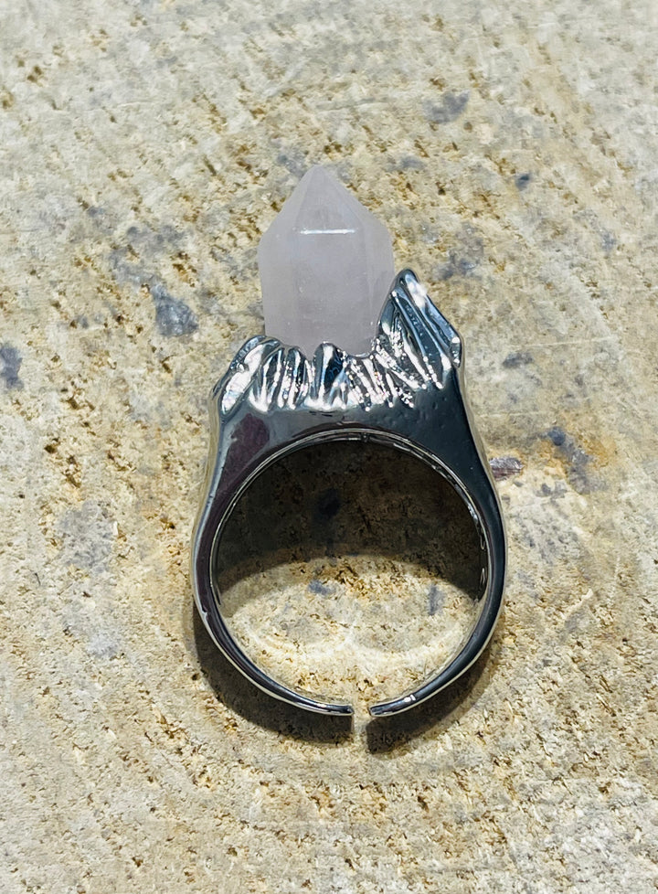 Bague de défense sertie d’un prisme en Quartz rose, taille réglable - les bijoux de Thea