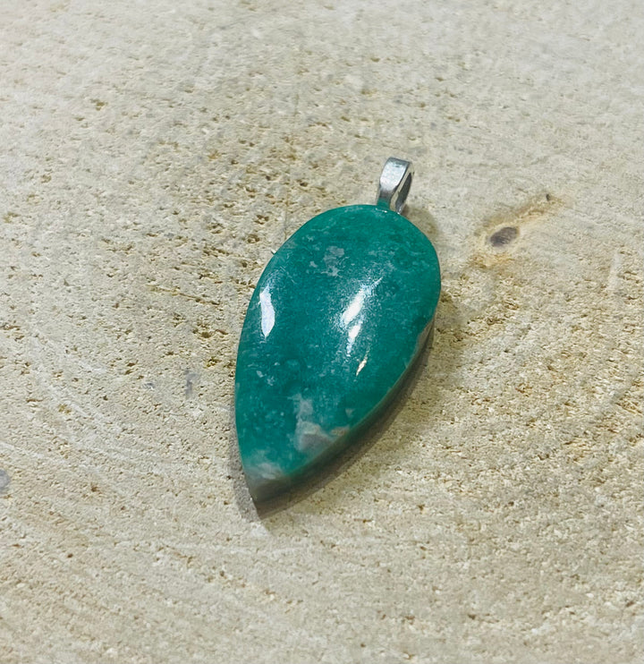 Pendentif serti d'une Chrysoprase - Les bijoux de Théa