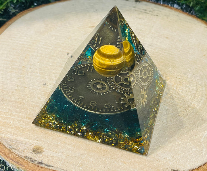 Orgonite avec Oeil de tigre et Horloge (25) - les bijoux de Thea 