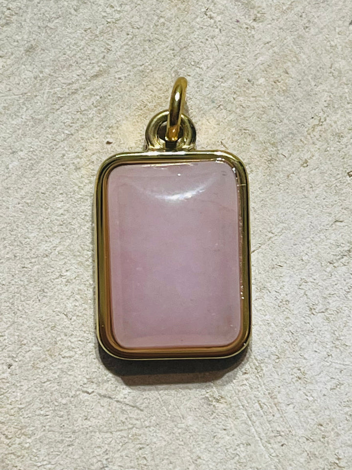 Pendentif rectangle en Quartz rose - les bijoux de Thea 