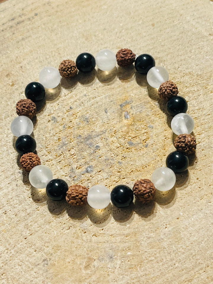 Lot de 5 Bracelets de perles en pierres naturelles en Graines de Rudraksha, Sélénite et Obsidienne (93) - les bijoux de Thea 