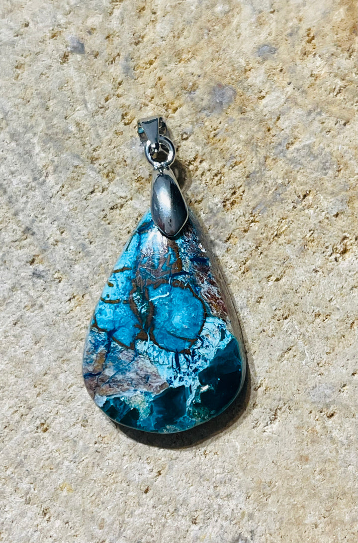 Pendentifs en Shattuckite au choix - les bijoux de Thea 