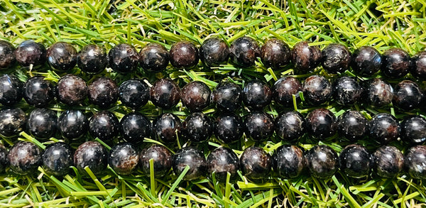 Perles naturelles en Cyanite foncée en 6 mm
