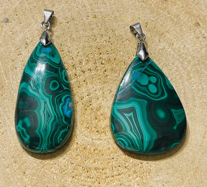 Pendentif serti d'une Malachite - Les bijoux de Théa