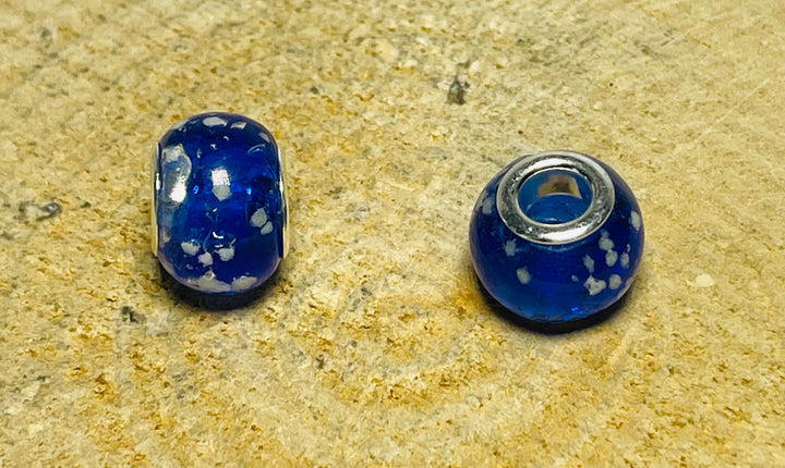Lot de Charms / Perles Lumineuses en verre bleu pour bracelet - les bijoux de Thea 