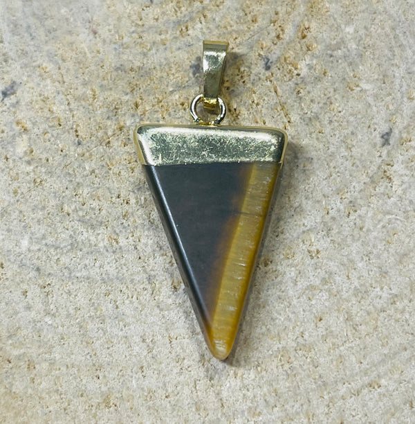 Pendentif Triangle en Oeil de tigre - les bijoux de Thea 