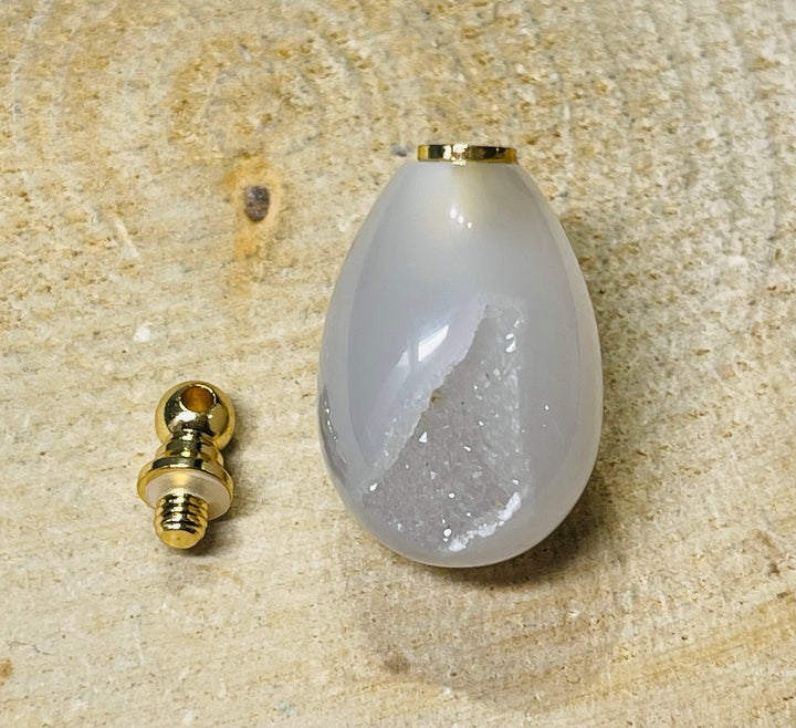 Magnifique Pendentif Bouteille de parfum en Agate druzy (1) - Les bijoux de Théa