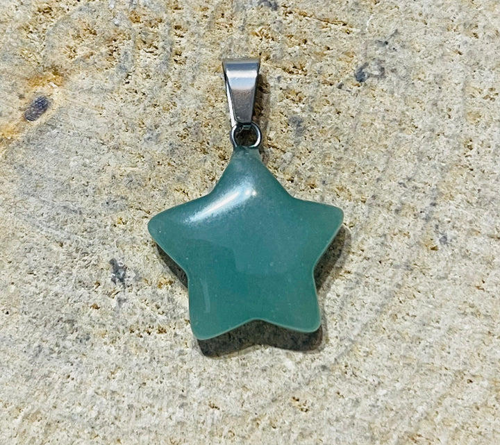 Pendentif Étoile en Aventurine verte - les bijoux de Thea 