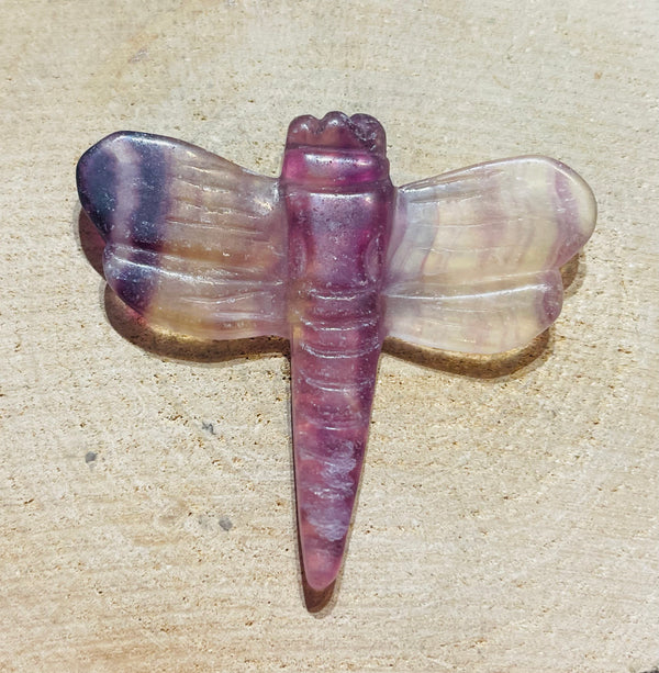 Magnifique Libellule en Fluorite violette - les bijoux de Thea 