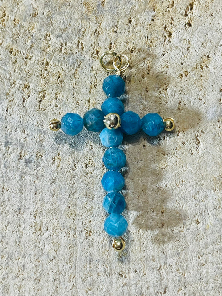 Pendentifs Croix en pierre naturelle Améthyste, Apatite, Howlite, Onyx et Œil de tigre au choix  - les bijoux de Thea 