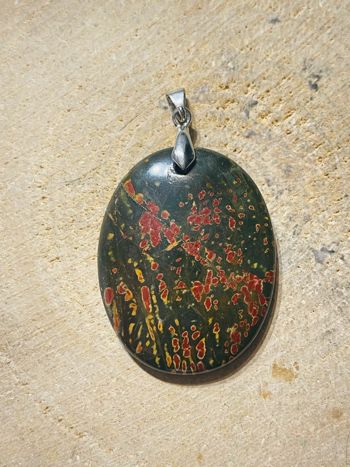 Pendentif en Jaspe Picasso au choix - les bijoux de Thea 
