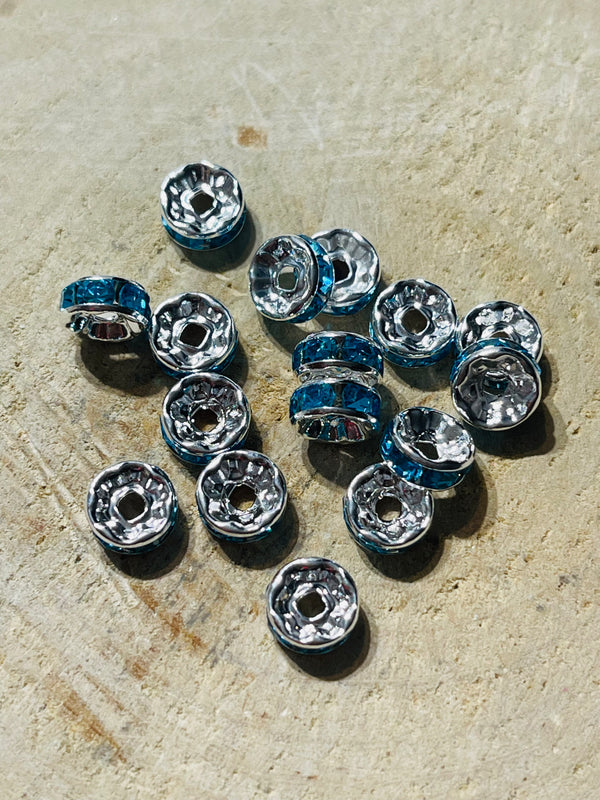 Lot de 20 intercalaires Rond diamant bleu 8 mm pour bracelet - les bijoux de Thea 
