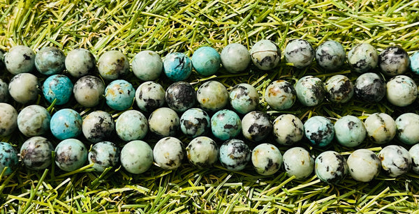 Perles naturelles en Turquoise Africaine claire en 8 mm - Les bijoux de Théa