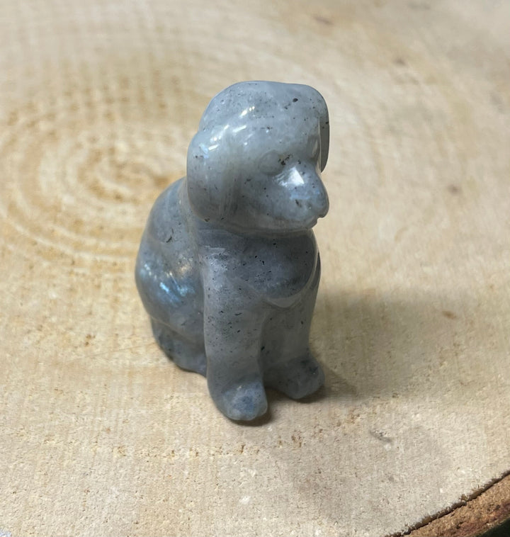 Chien Labrador en Labradorite - Les bijoux de Théa