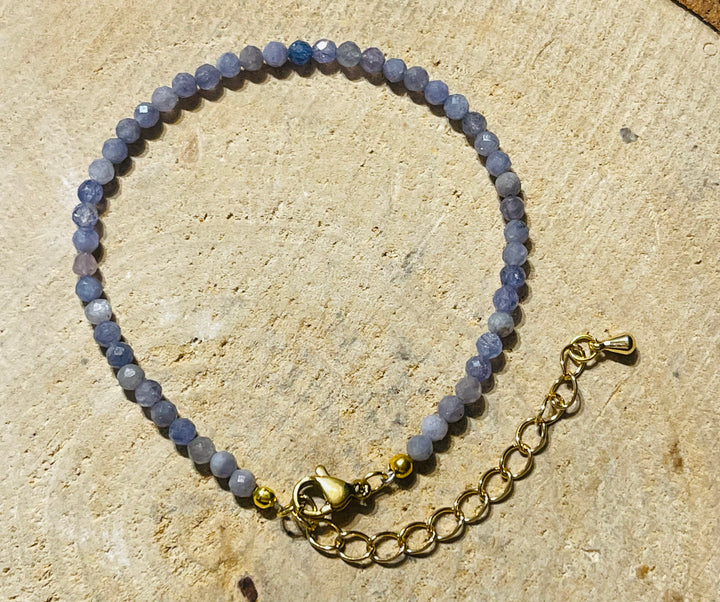 Bracelet de perles en pierre naturelle Tanzanite - les bijoux de Thea