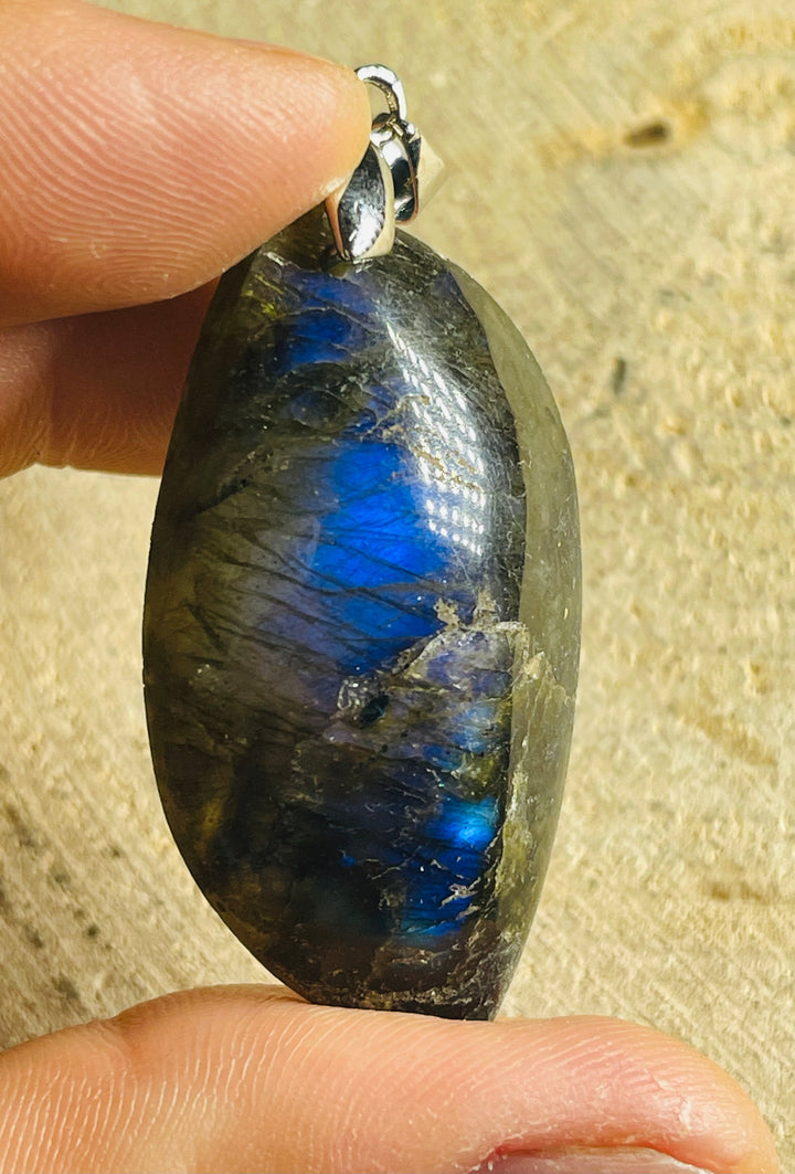 Pendentif Labradorite cabochon au choix - les bijoux de Thea 