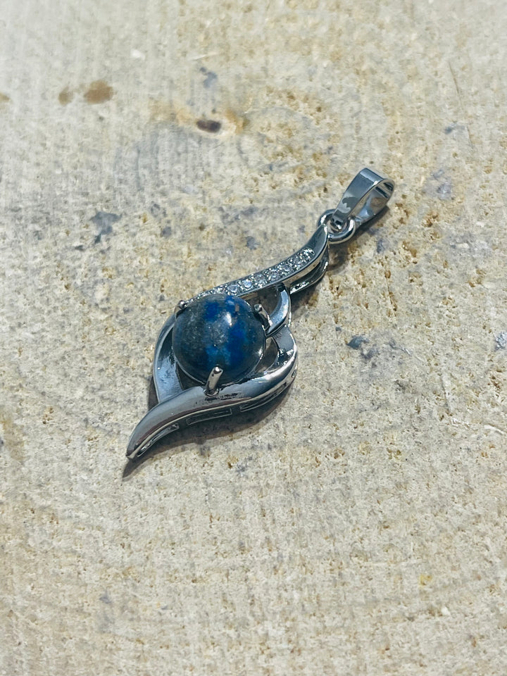 Pendentif avec Lapis-lazuli et diamants CZ - les bijoux de Thea 