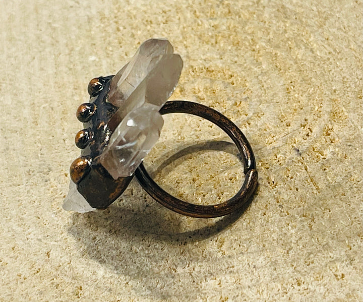 Bague avec prismes en cristal de roche, Taille 56-61 (réglable) - les bijoux de Thea 