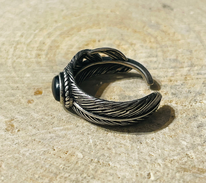 Bague en Hyperstene en forme de plume, Taille réglable - les bijoux de Thea 