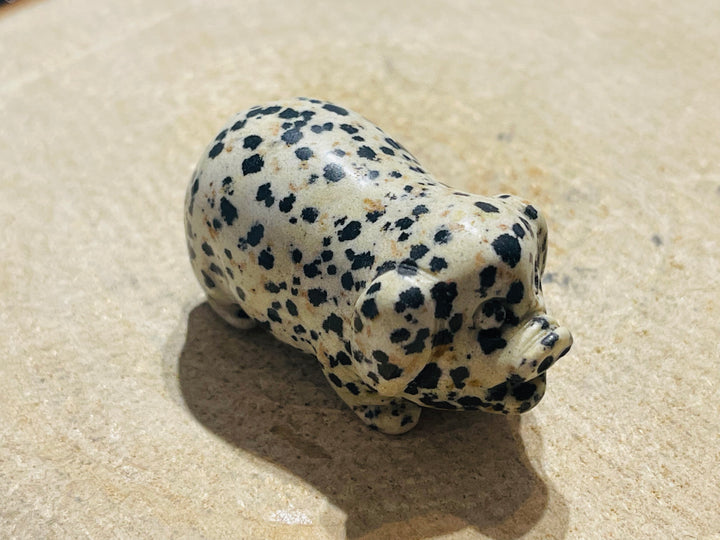 Cochon en Jaspe dalmatien - les bijoux de Thea 